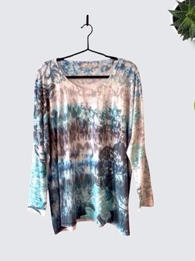 Soft Surroundings Top Watercolor Floral Knit – One Size blue aqua